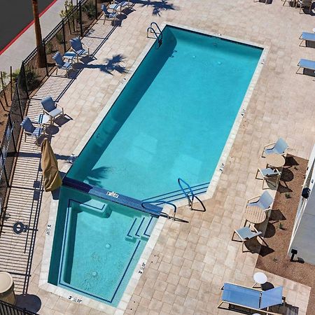 Towneplace Suites By Marriott Phoenix Glendale Sports & Entertainment District Extérieur photo