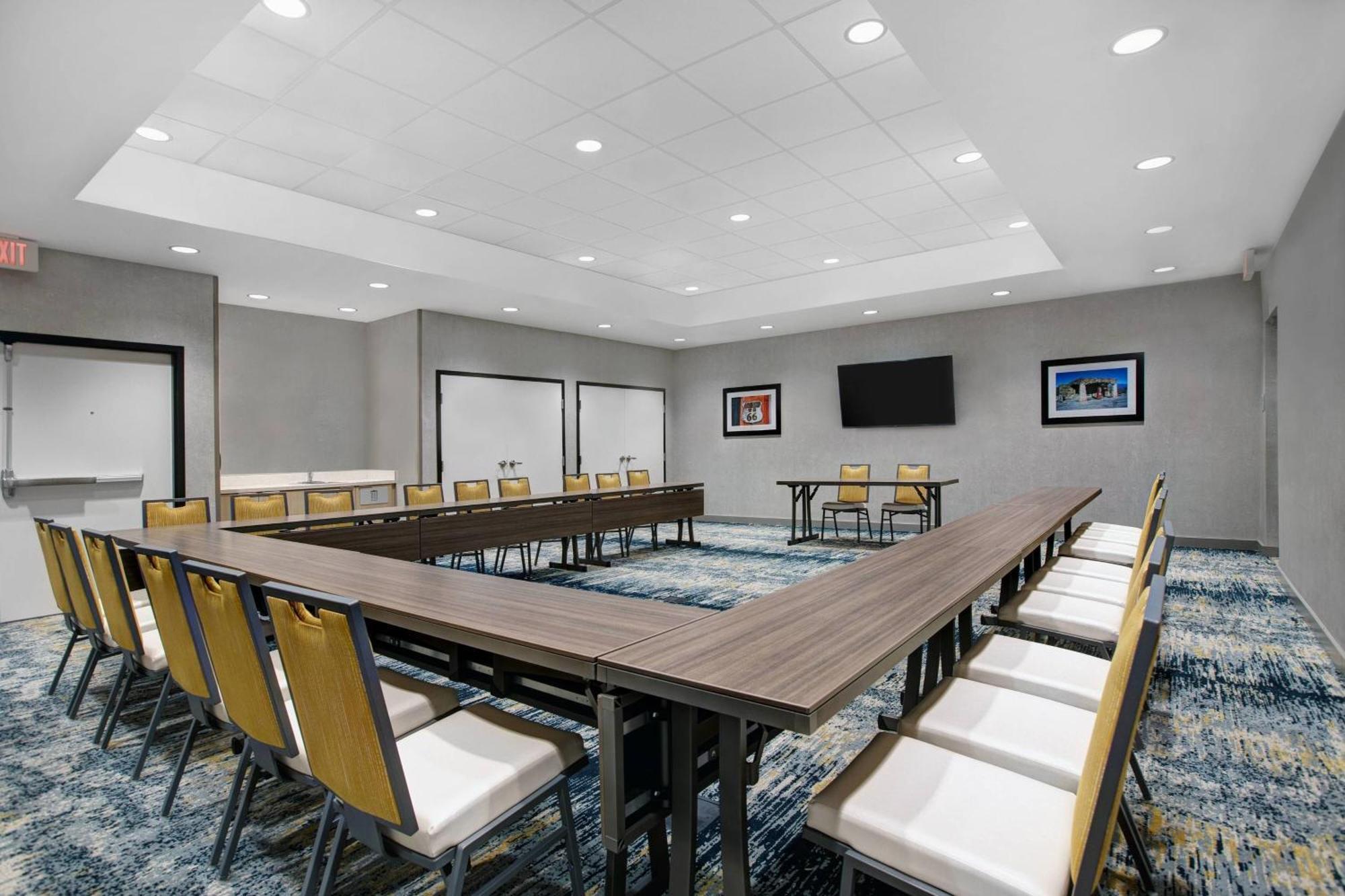 Towneplace Suites By Marriott Phoenix Glendale Sports & Entertainment District Extérieur photo