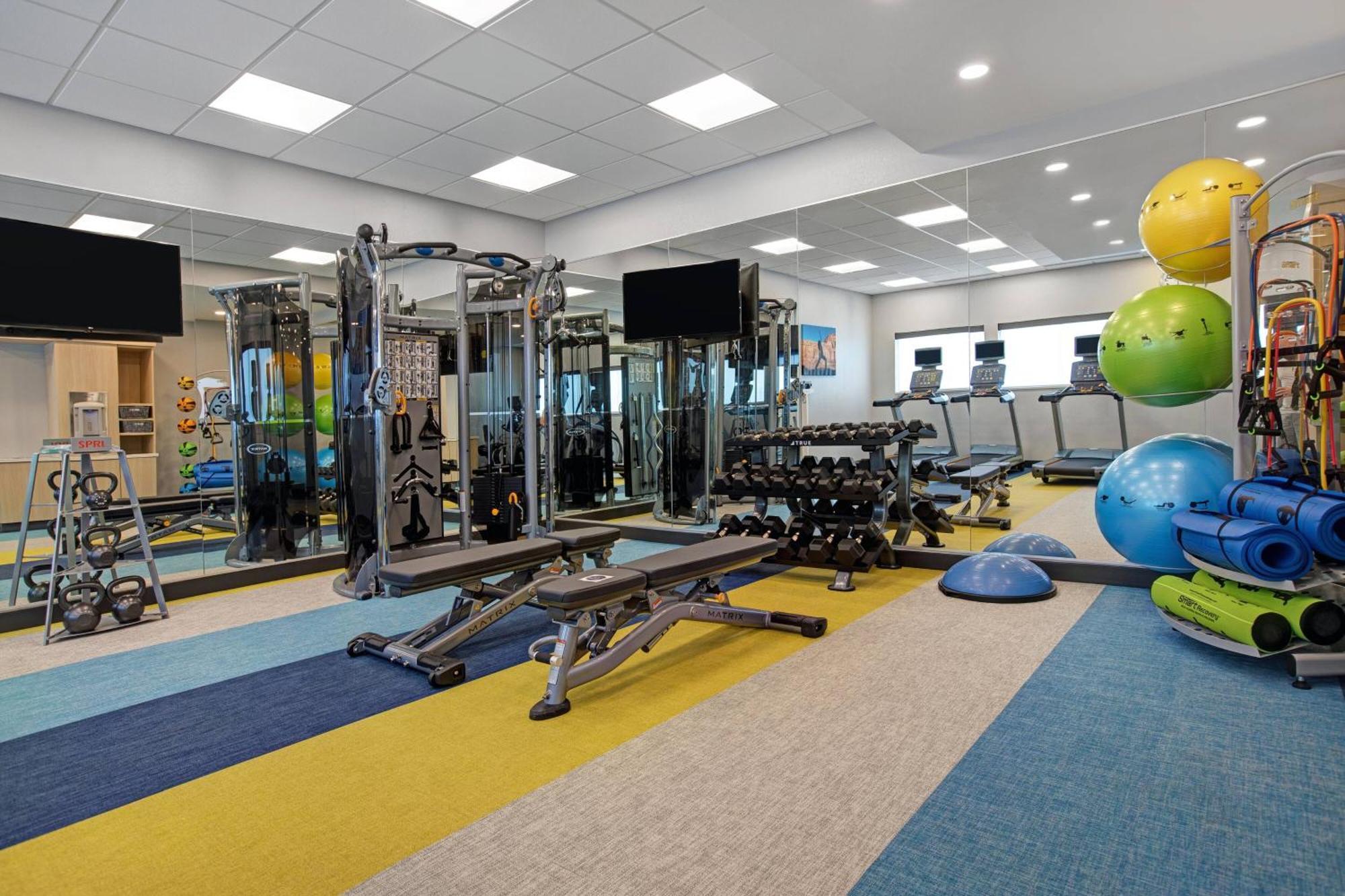 Towneplace Suites By Marriott Phoenix Glendale Sports & Entertainment District Extérieur photo