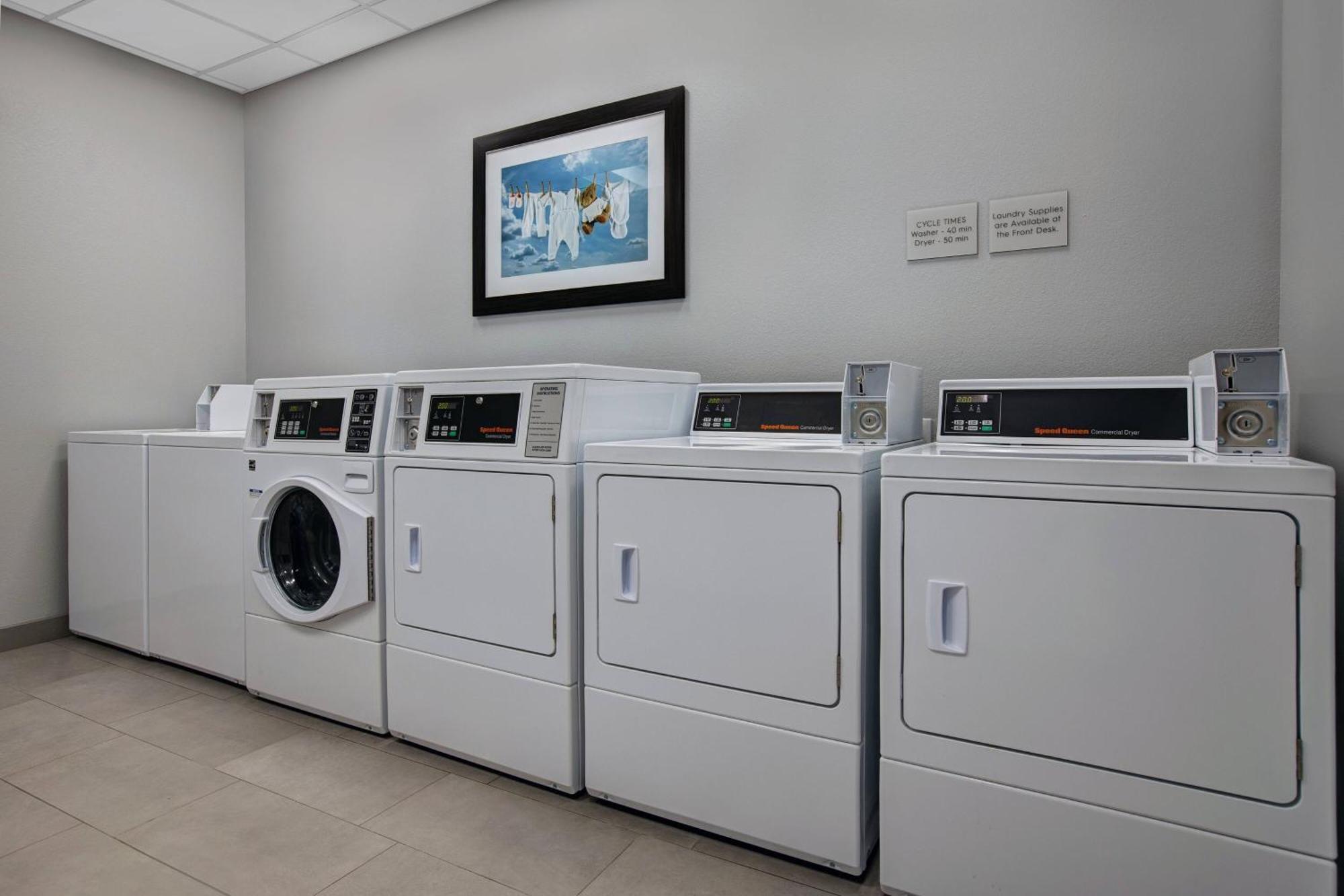Towneplace Suites By Marriott Phoenix Glendale Sports & Entertainment District Extérieur photo