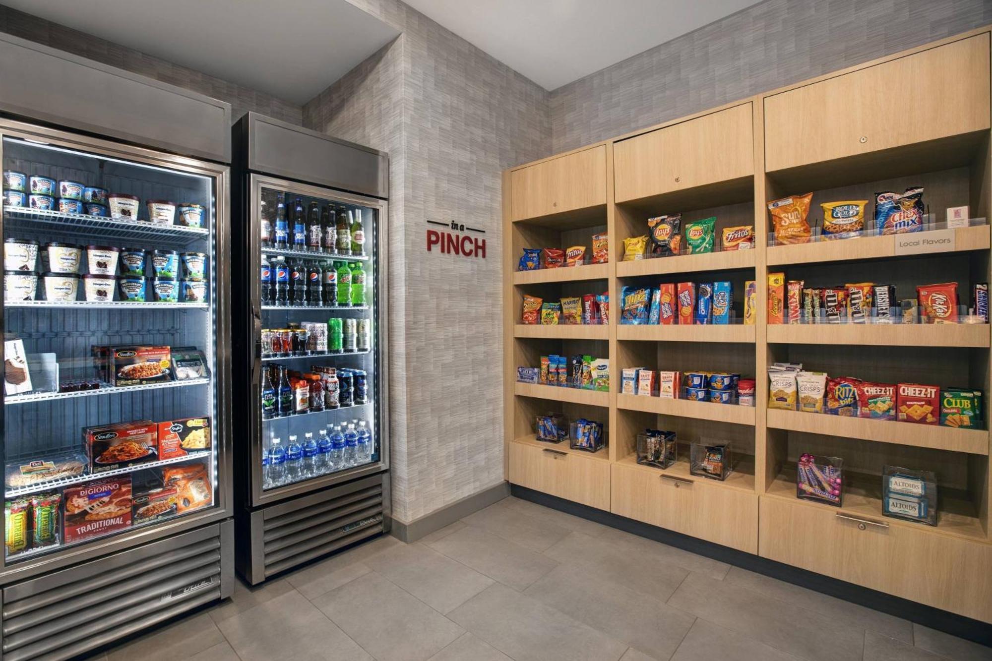 Towneplace Suites By Marriott Phoenix Glendale Sports & Entertainment District Extérieur photo