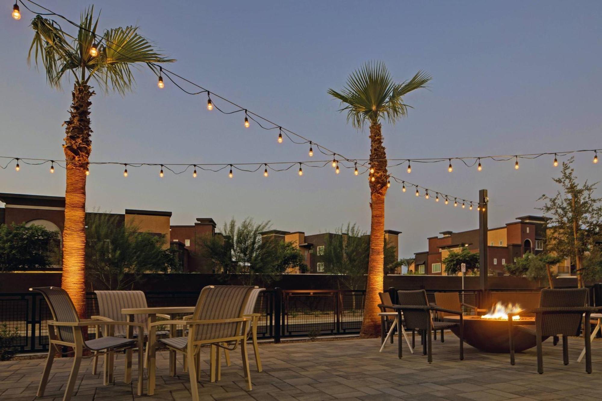 Towneplace Suites By Marriott Phoenix Glendale Sports & Entertainment District Extérieur photo